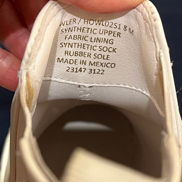 Steve Madden white Chelsea boots. Ankle-high. Chunky heel. Elastic side panel. 8 - Picture 12 of 12